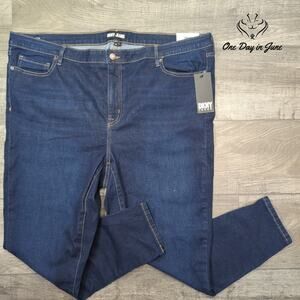 DKNY Plus Size Essex Mid Rise Skinny Jeans Size 20W